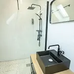 8 Pers, Jacuzzi & Sauna Vila *