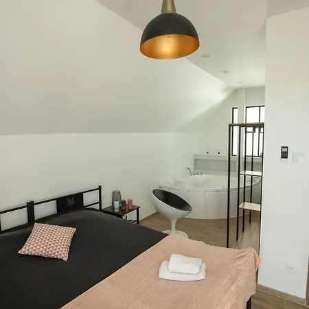 8 Pers, Jacuzzi & Sauna * Andolsheim